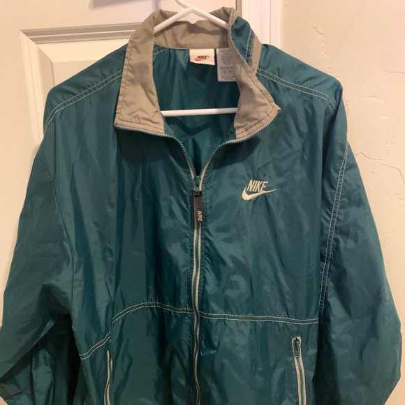 nike windbreaker mens vintage